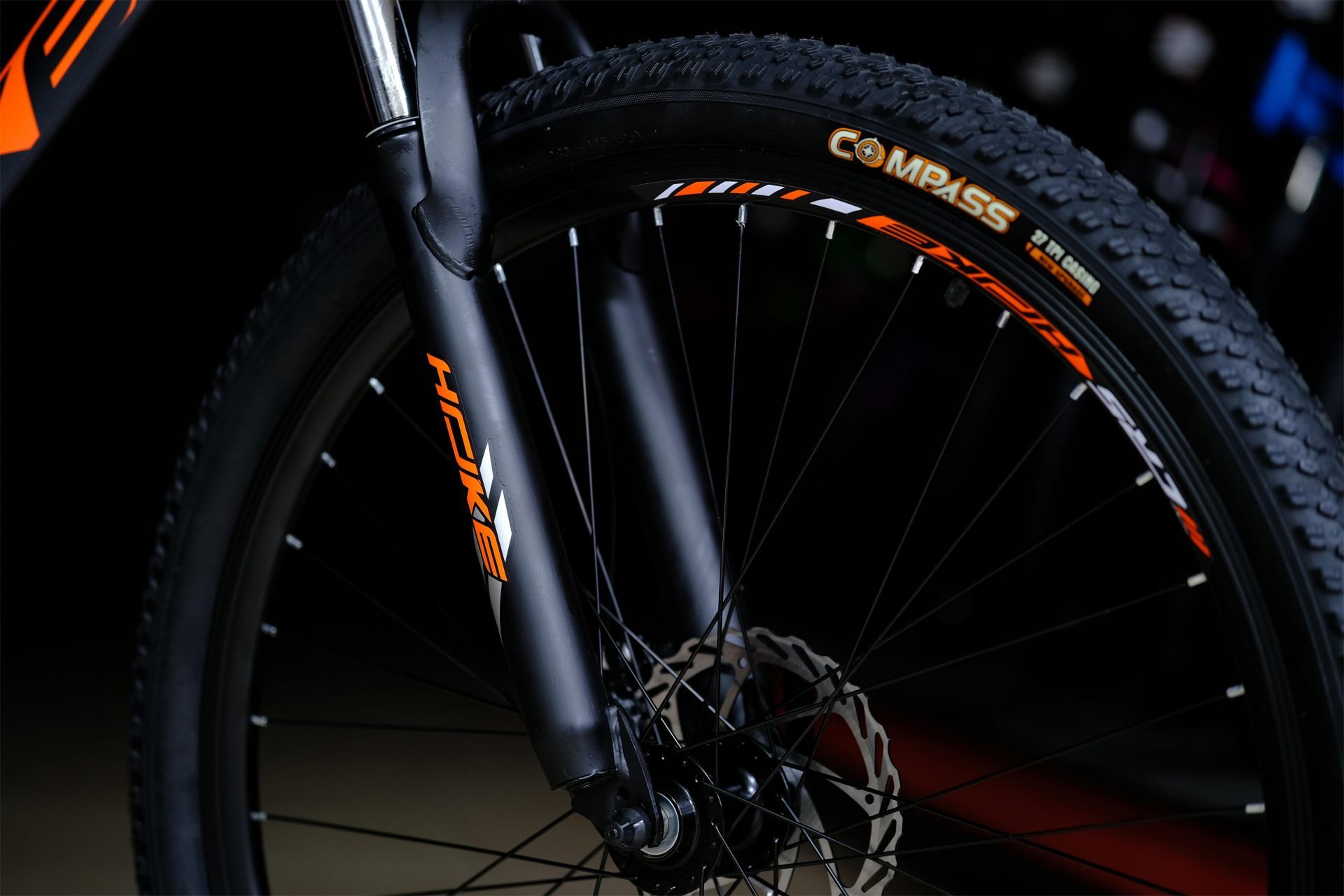 Обод 27.5 двойной, втулки на промподшипниках HOKE Shock 27,5 MD матовый чёрный-оранжевый 17