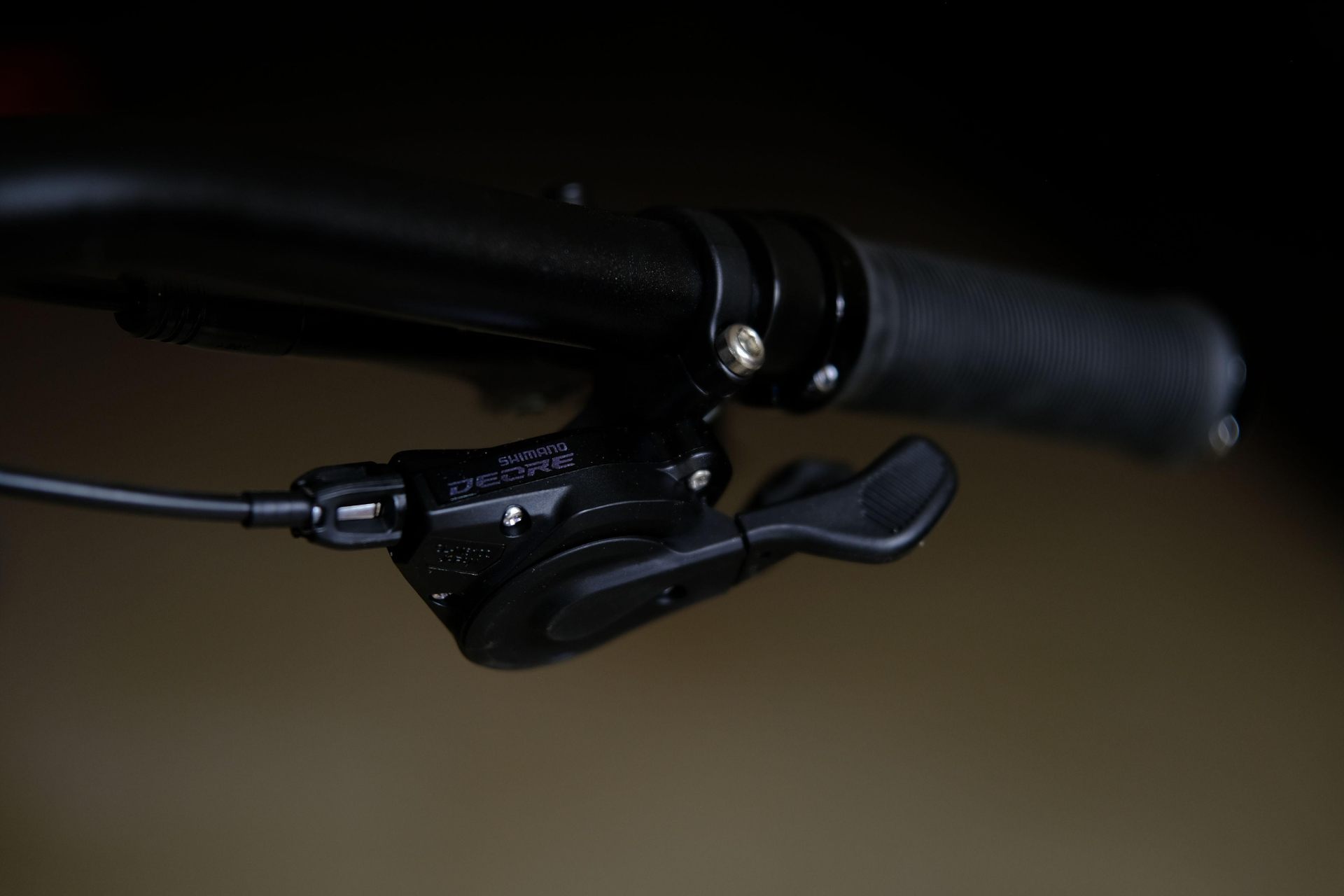 Манетка Shimano Deore M6100 HOKE 17 Way 29 HD матовый коричневый 19